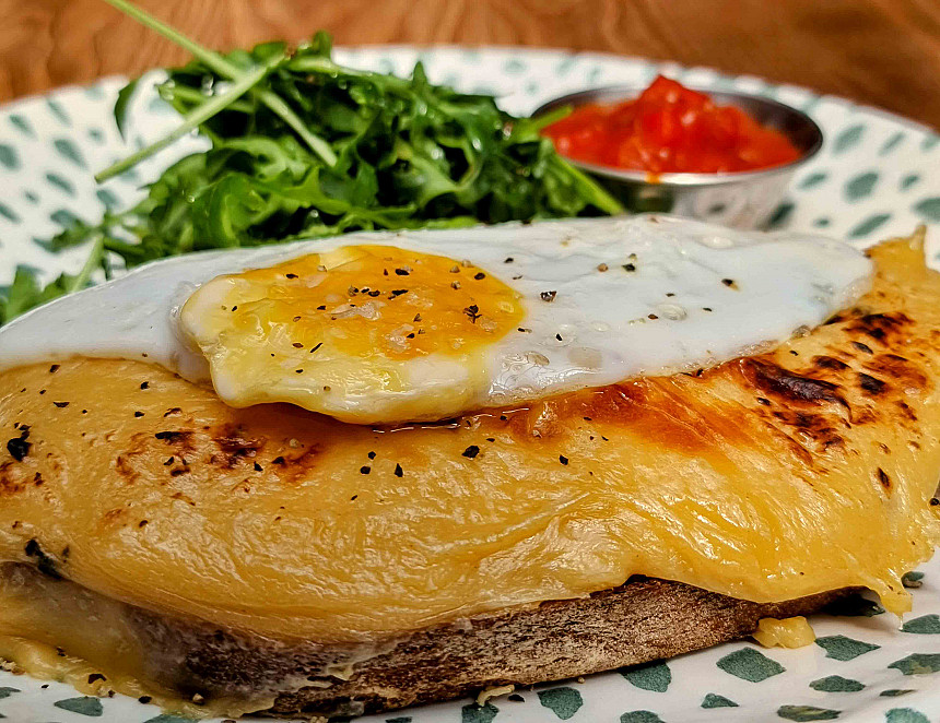 Welsh rarebit with Manchester Brown Ale 