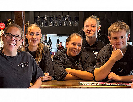 Carpenters carves cider niche