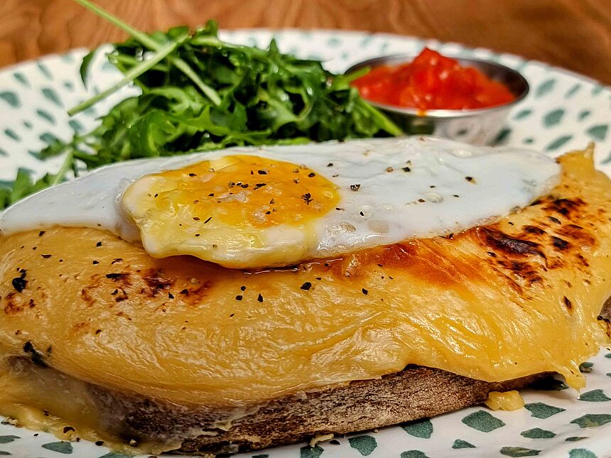 Welsh rarebit with Manchester Brown Ale 
